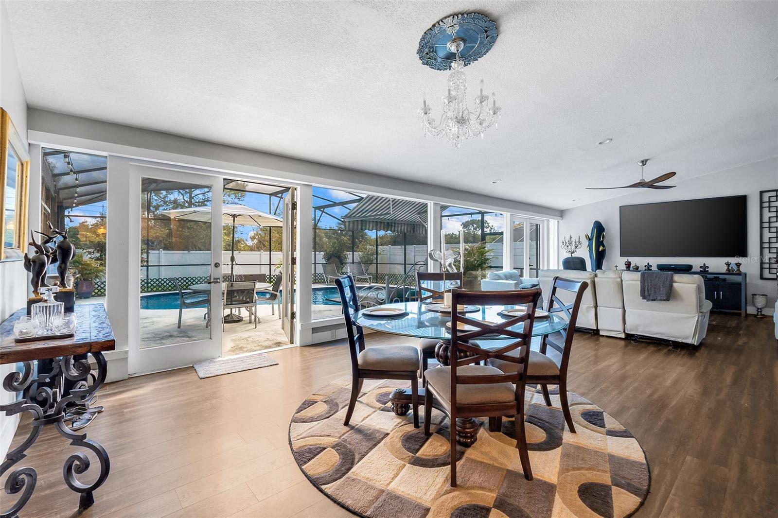 Image 5 of 62 For 8743 Alegre Circle