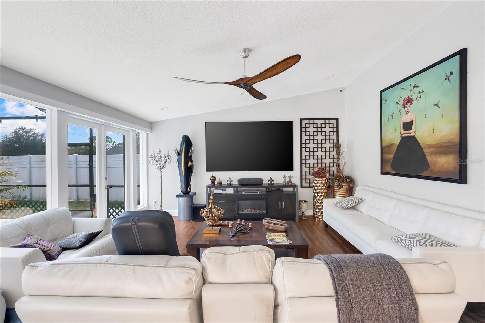 Image 6 of 62 For 8743 Alegre Circle