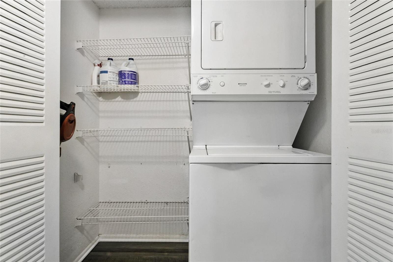 Image 15 of 31 For 5263 Images Circle 306