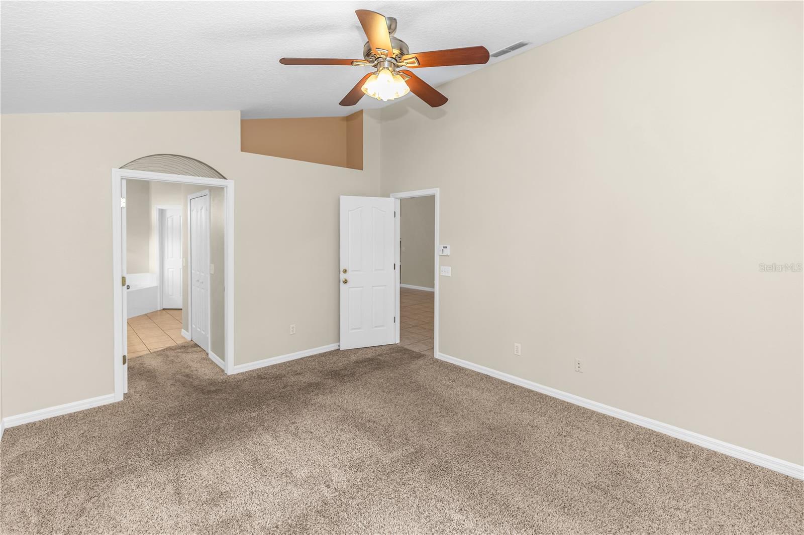 Image 17 of 40 For 406 Landress Lane