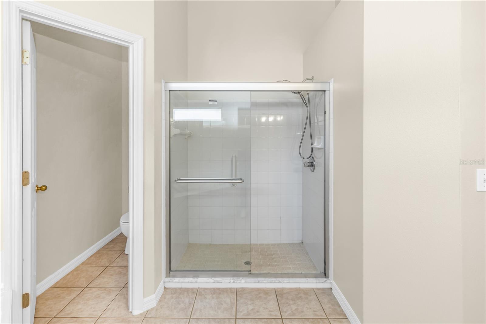 Image 23 of 40 For 406 Landress Lane