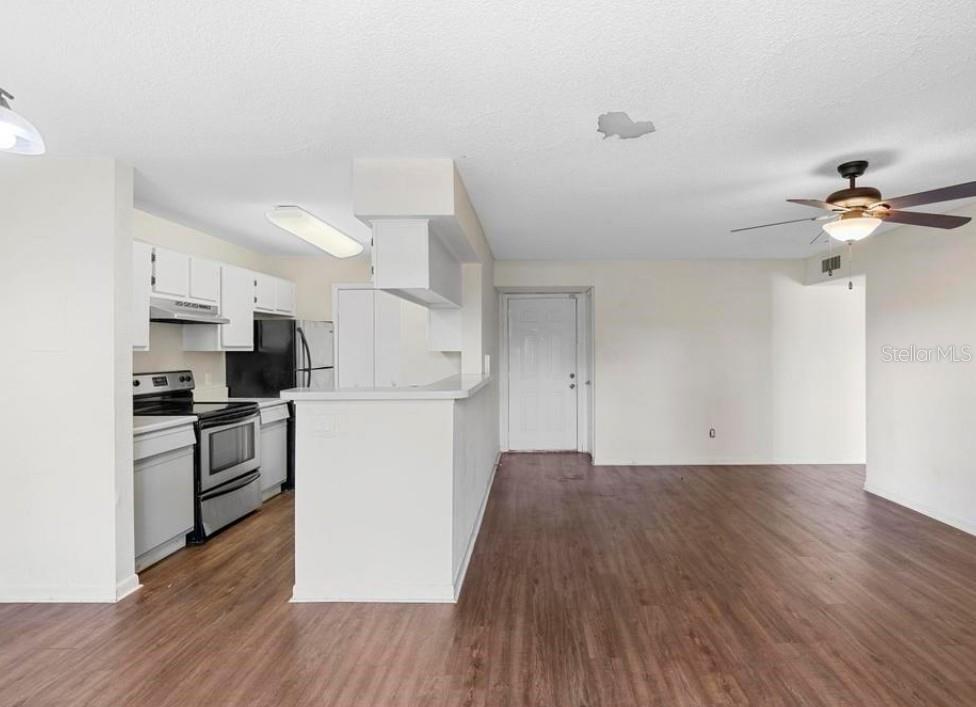 Image 12 of 34 For 4355 Perkinshire Lane 103