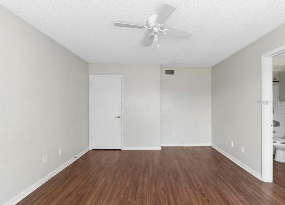 Image 17 of 34 For 4355 Perkinshire Lane 103