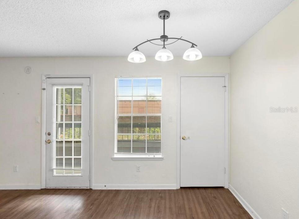 Image 18 of 34 For 4355 Perkinshire Lane 103