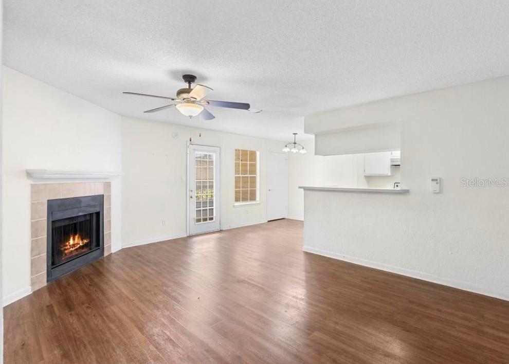 Image 20 of 34 For 4355 Perkinshire Lane 103