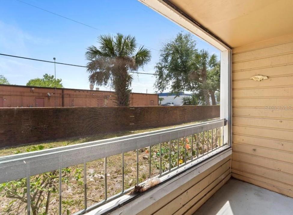 Image 30 of 34 For 4355 Perkinshire Lane 103