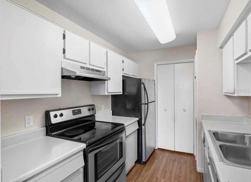 Image 4 of 34 For 4355 Perkinshire Lane 103