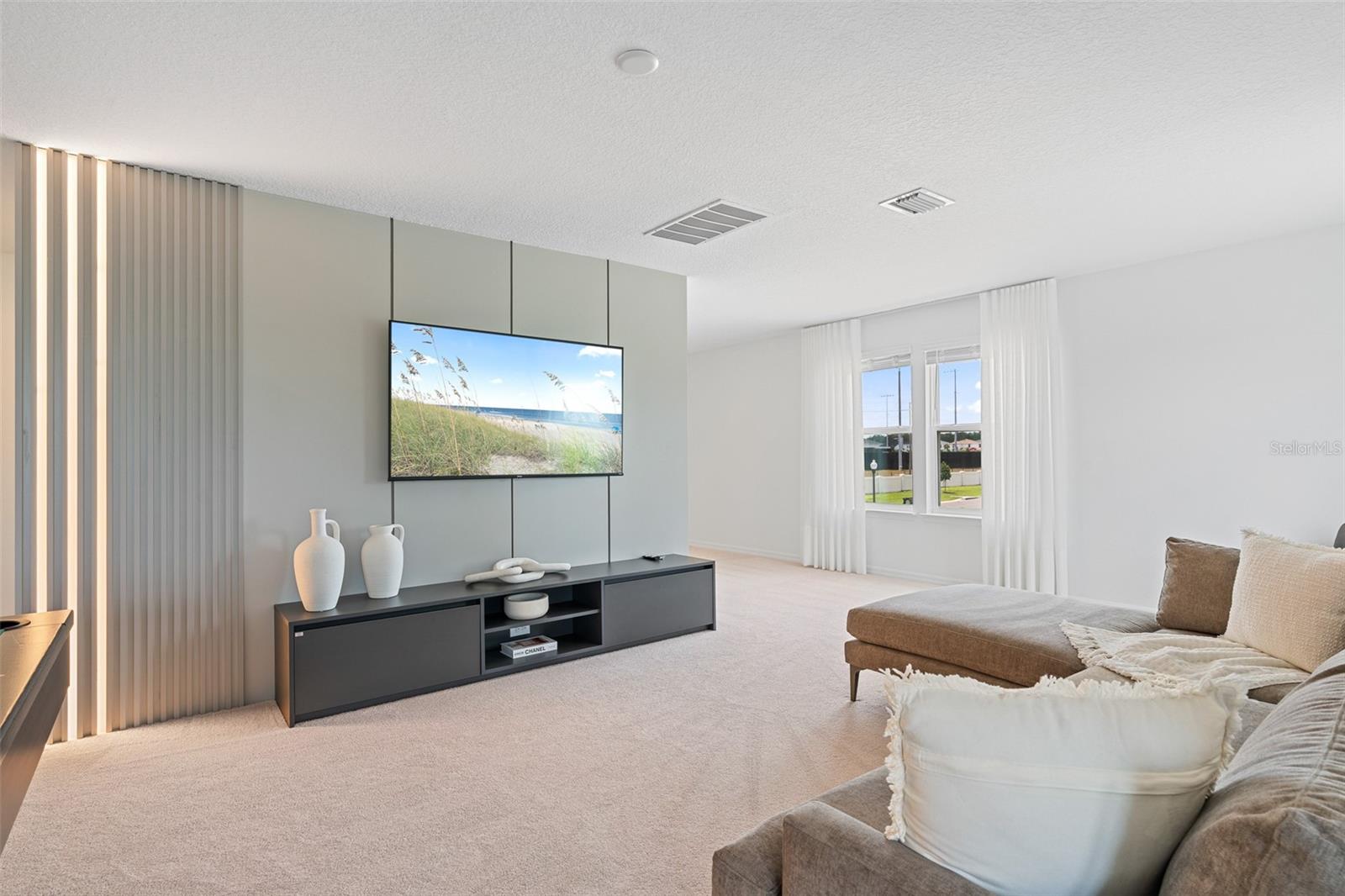 Image 32 of 46 For 8105 Fenton Street