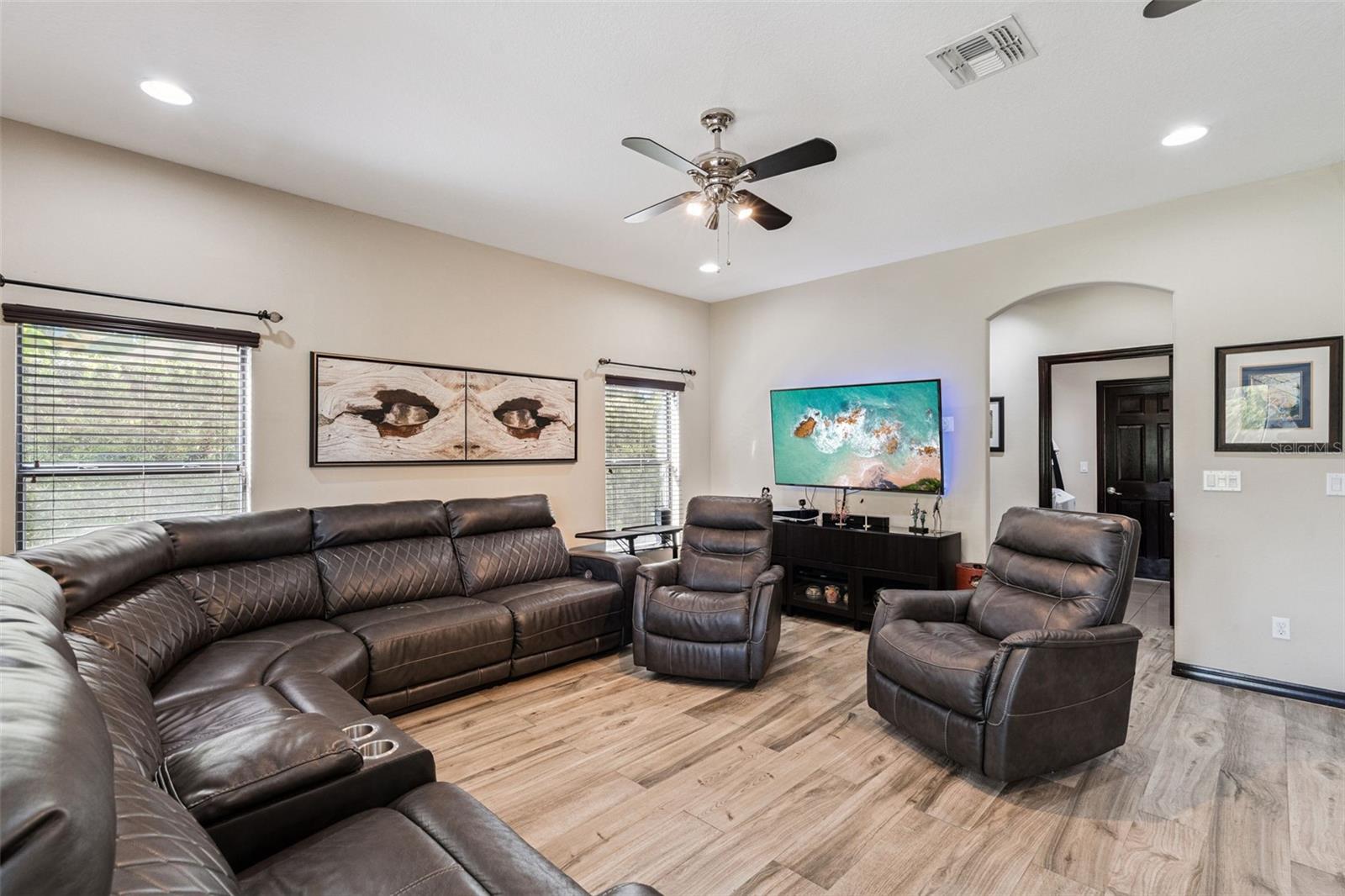 Image 12 of 83 For 127 Verde Way