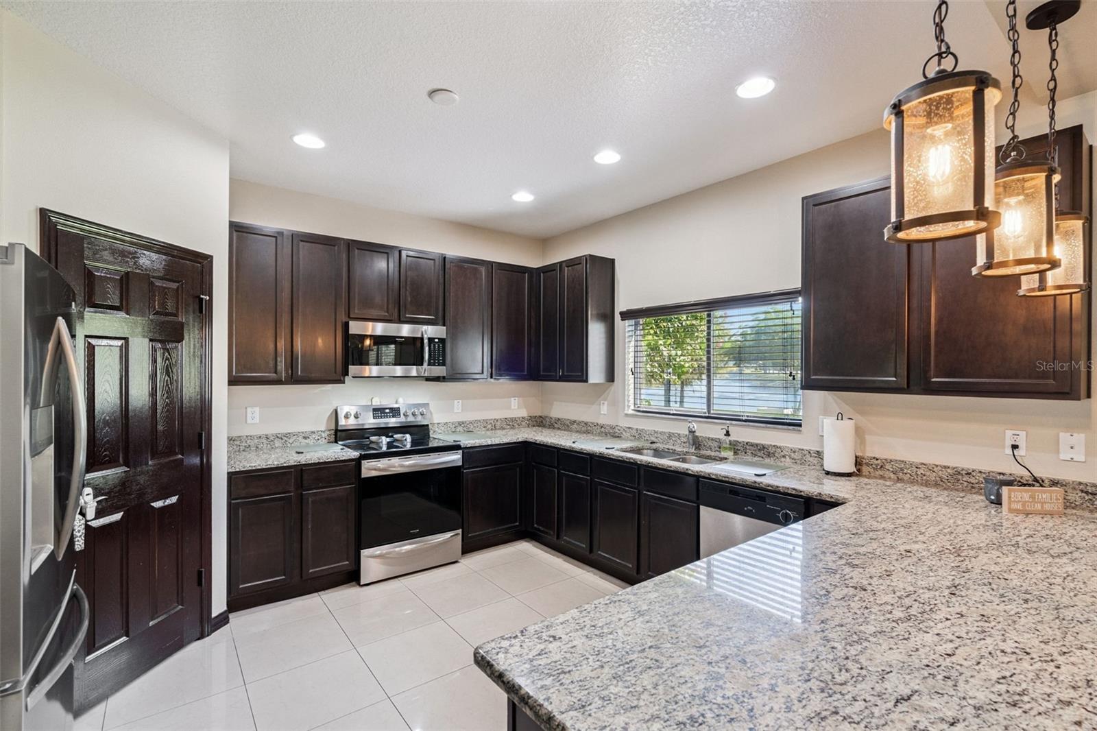 Image 13 of 83 For 127 Verde Way