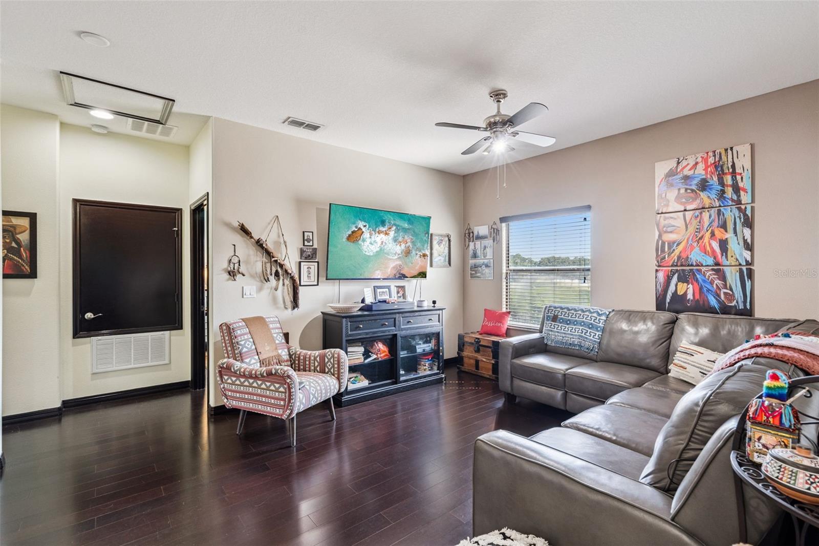 Image 26 of 83 For 127 Verde Way