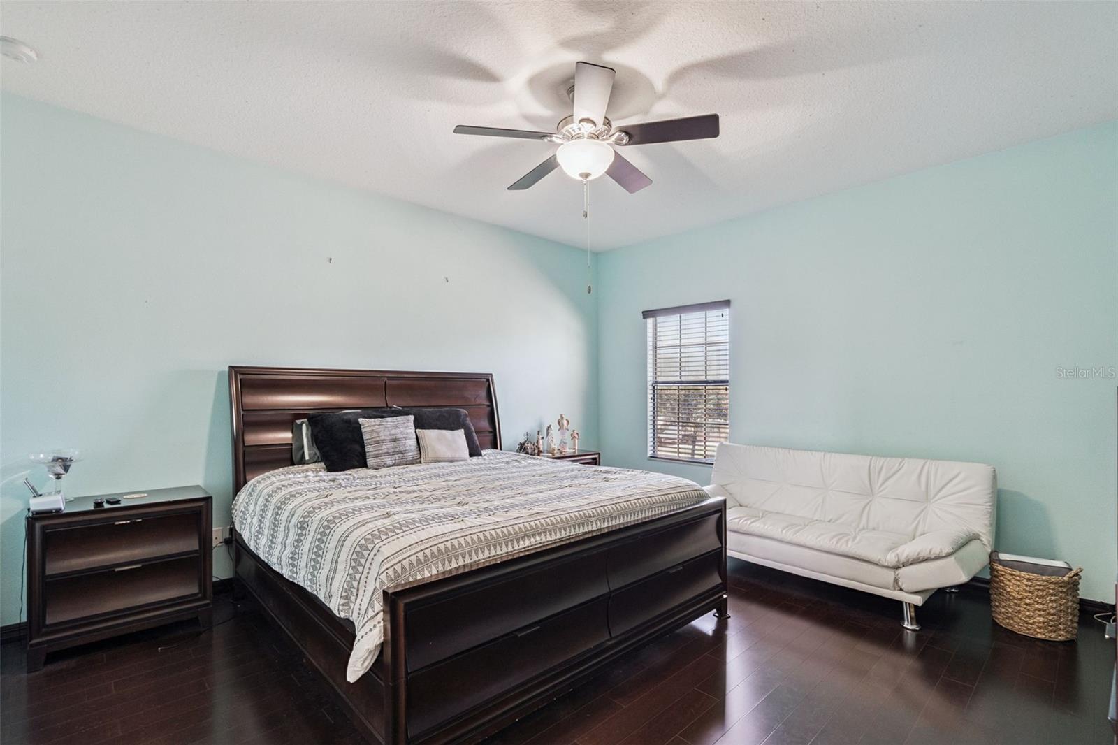 Image 28 of 83 For 127 Verde Way