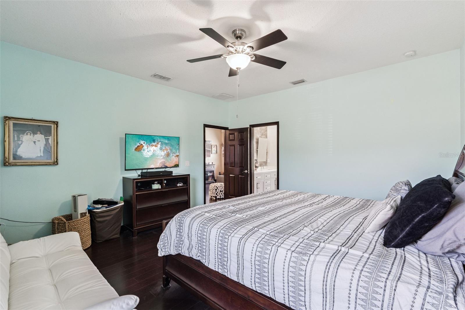 Image 29 of 83 For 127 Verde Way