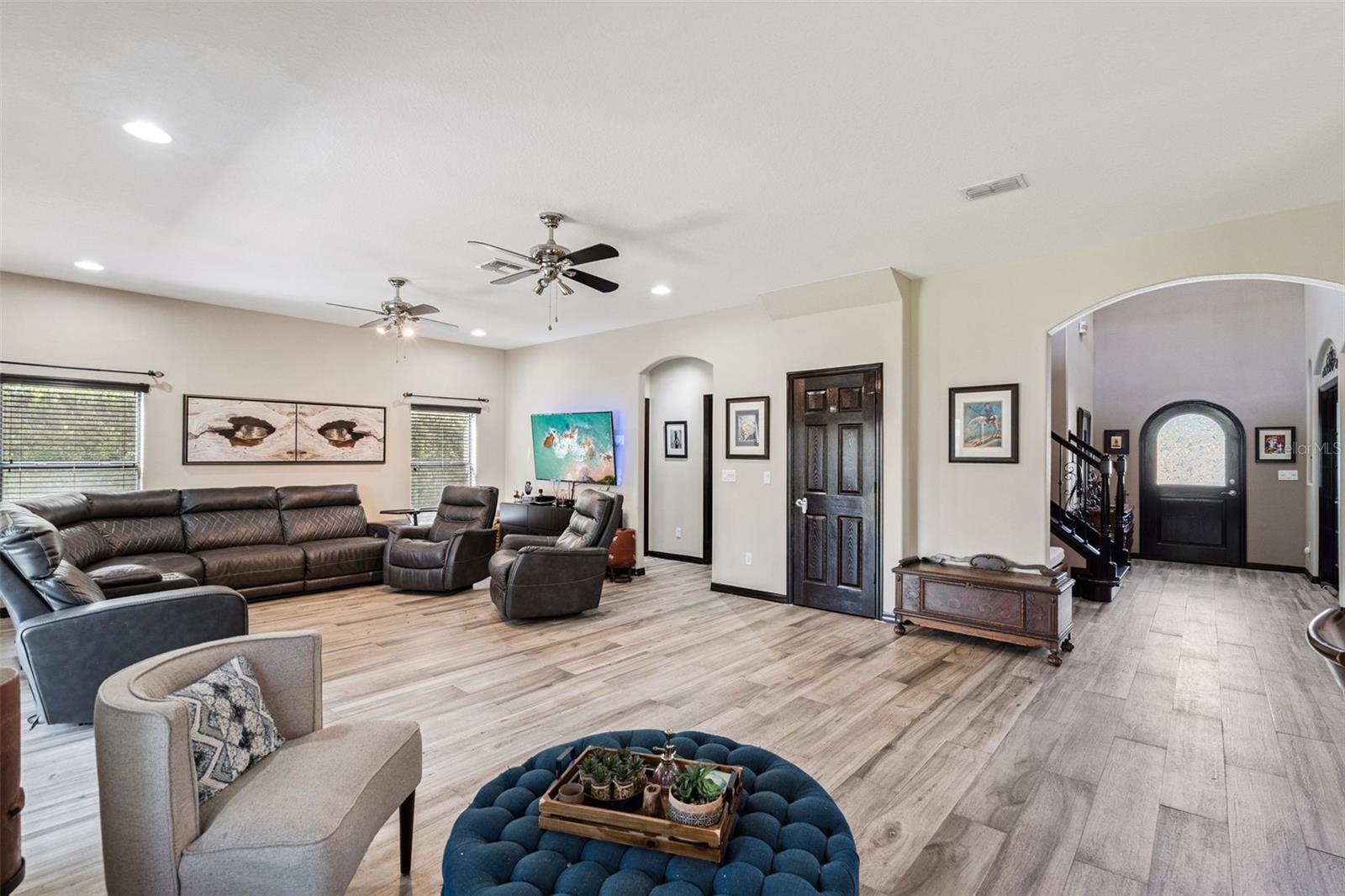 Image 8 of 83 For 127 Verde Way