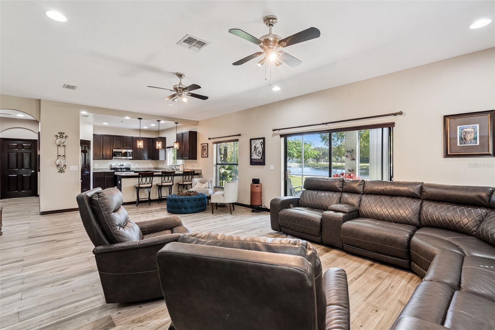 Image 9 of 83 For 127 Verde Way