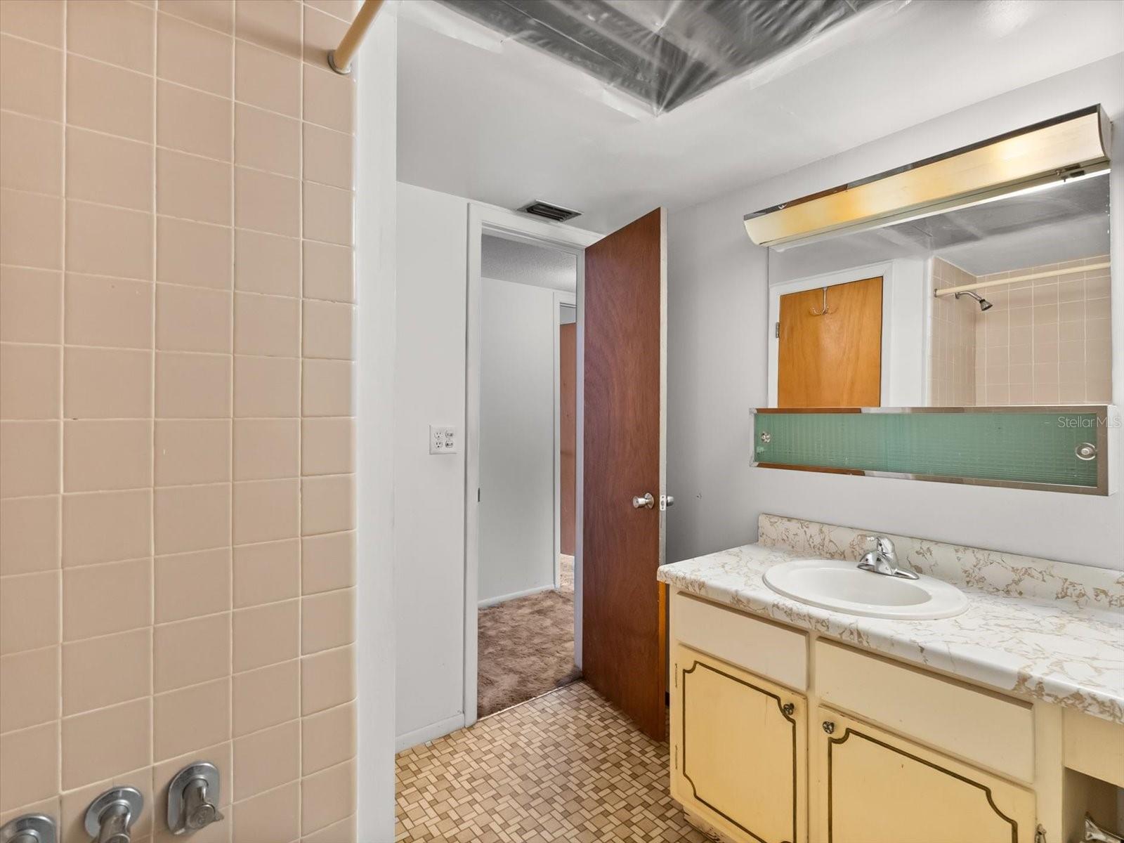 Image 18 of 29 For 1935 Conway Road L3