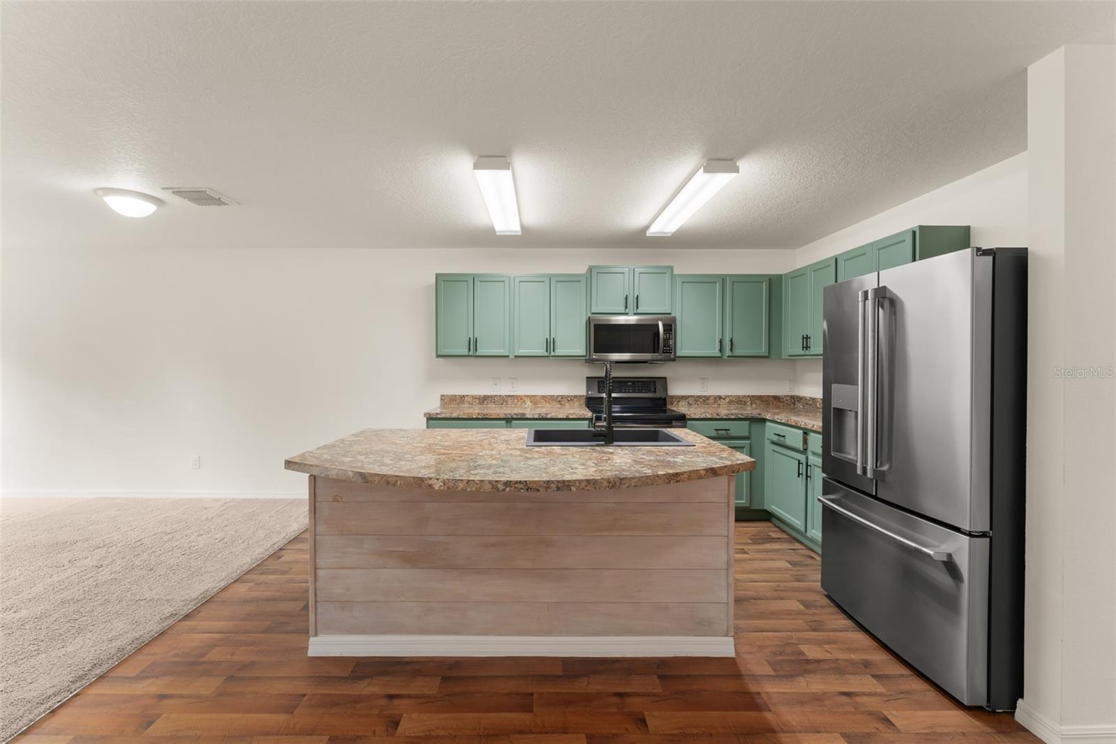 Image 12 of 36 For 5584 Maggiore Boulevard