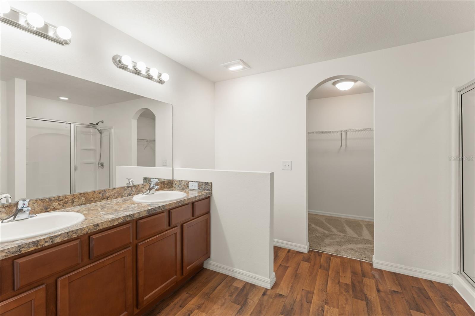 Image 25 of 36 For 5584 Maggiore Boulevard