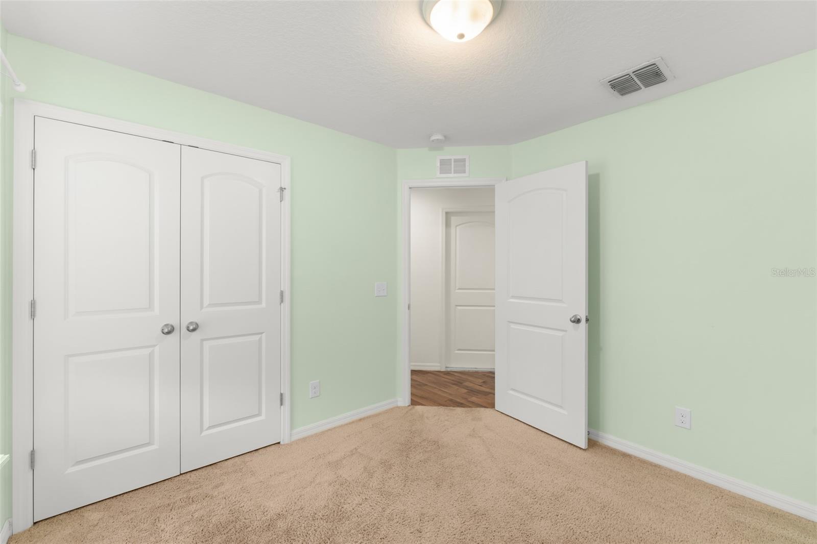 Image 8 of 36 For 5584 Maggiore Boulevard