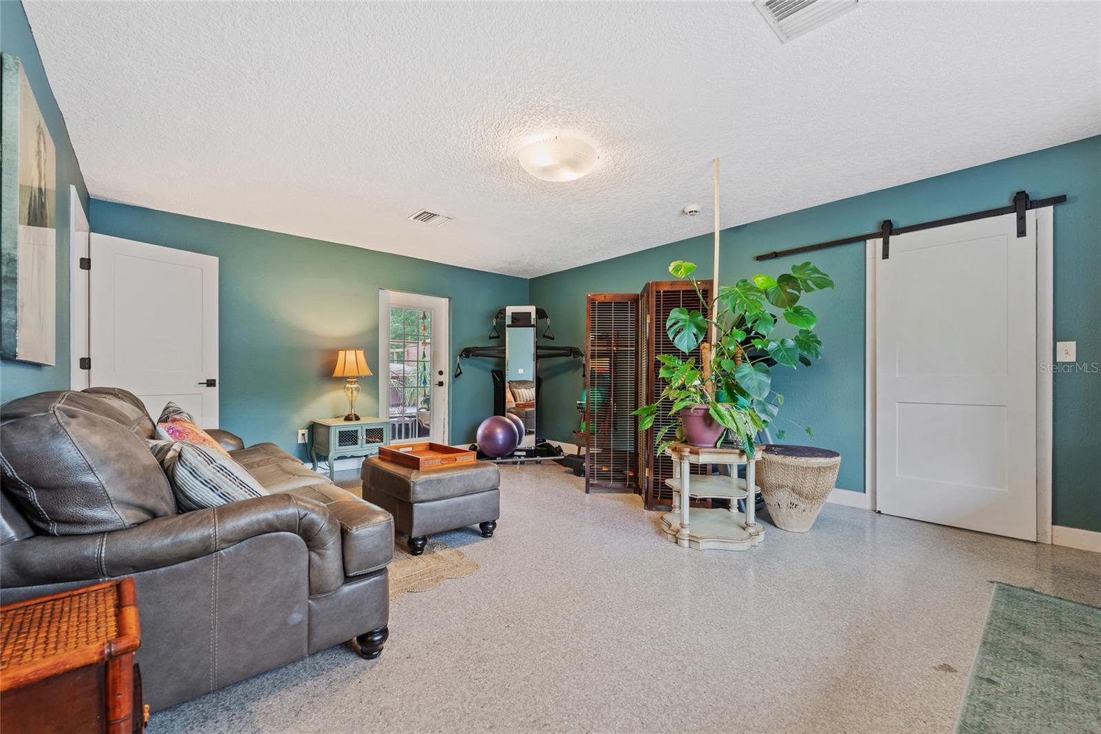 Image 14 of 48 For 71 Winter Park Drive