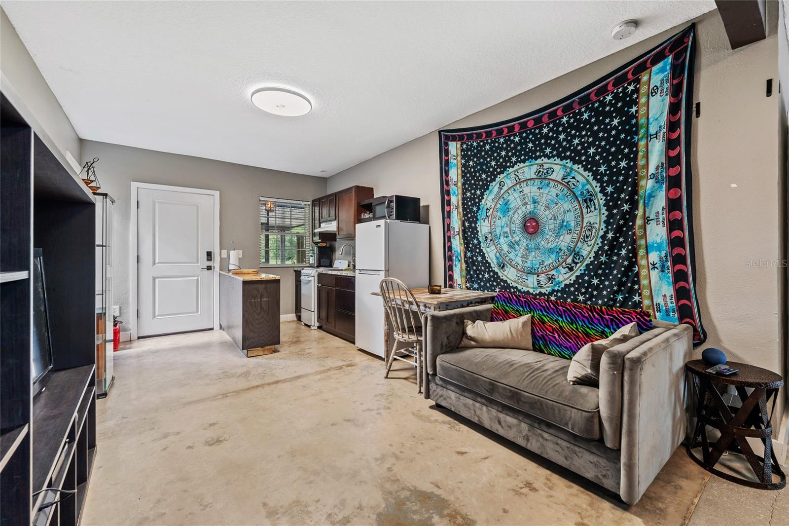 Image 25 of 48 For 71 Winter Park Drive