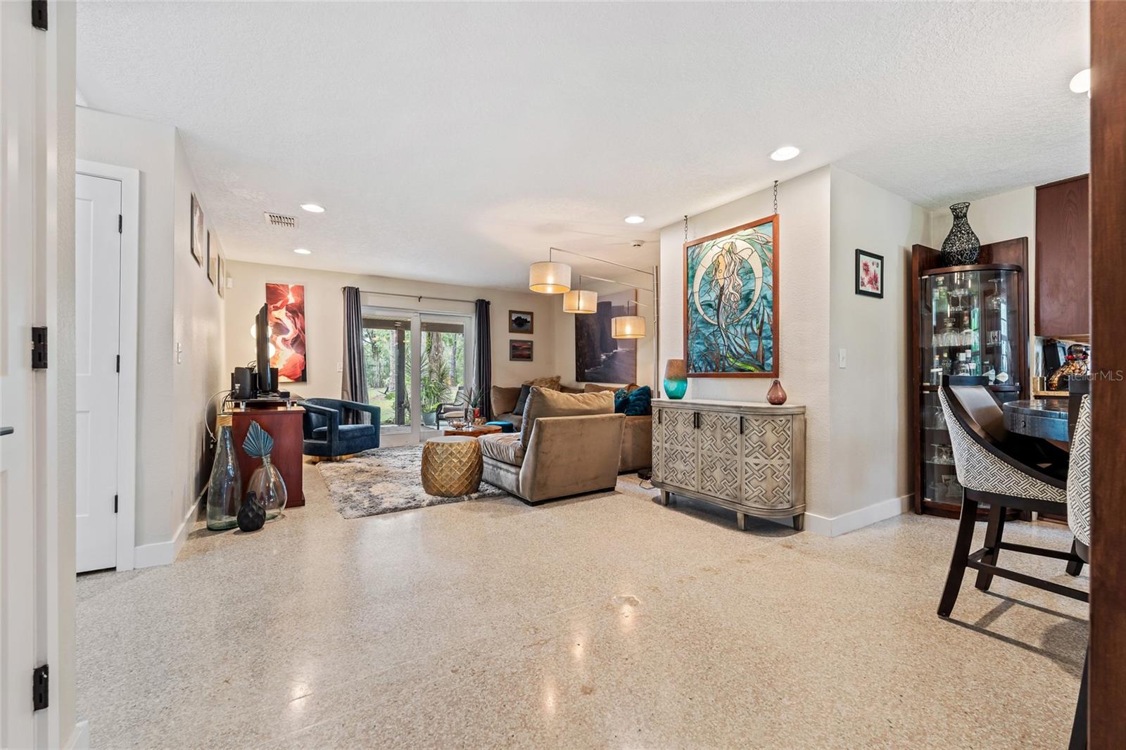 Image 5 of 48 For 71 Winter Park Drive