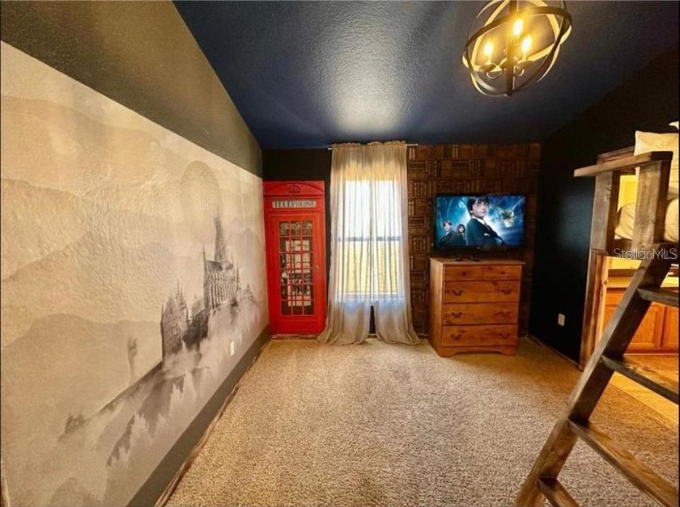 Image 13 of 17 For 17845 Woodcrest Way