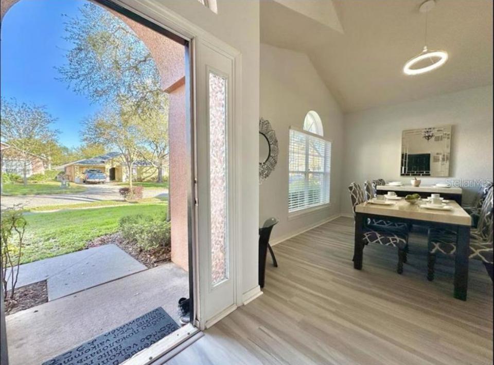 Image 4 of 17 For 17845 Woodcrest Way