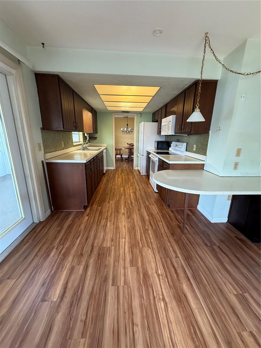 Image 14 of 23 For 34 Wisteria Drive