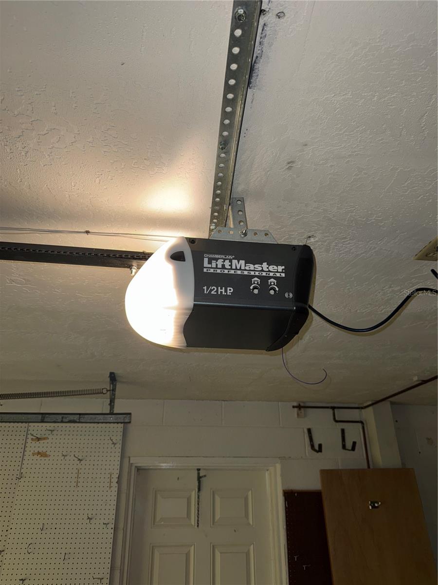 Image 18 of 23 For 34 Wisteria Drive