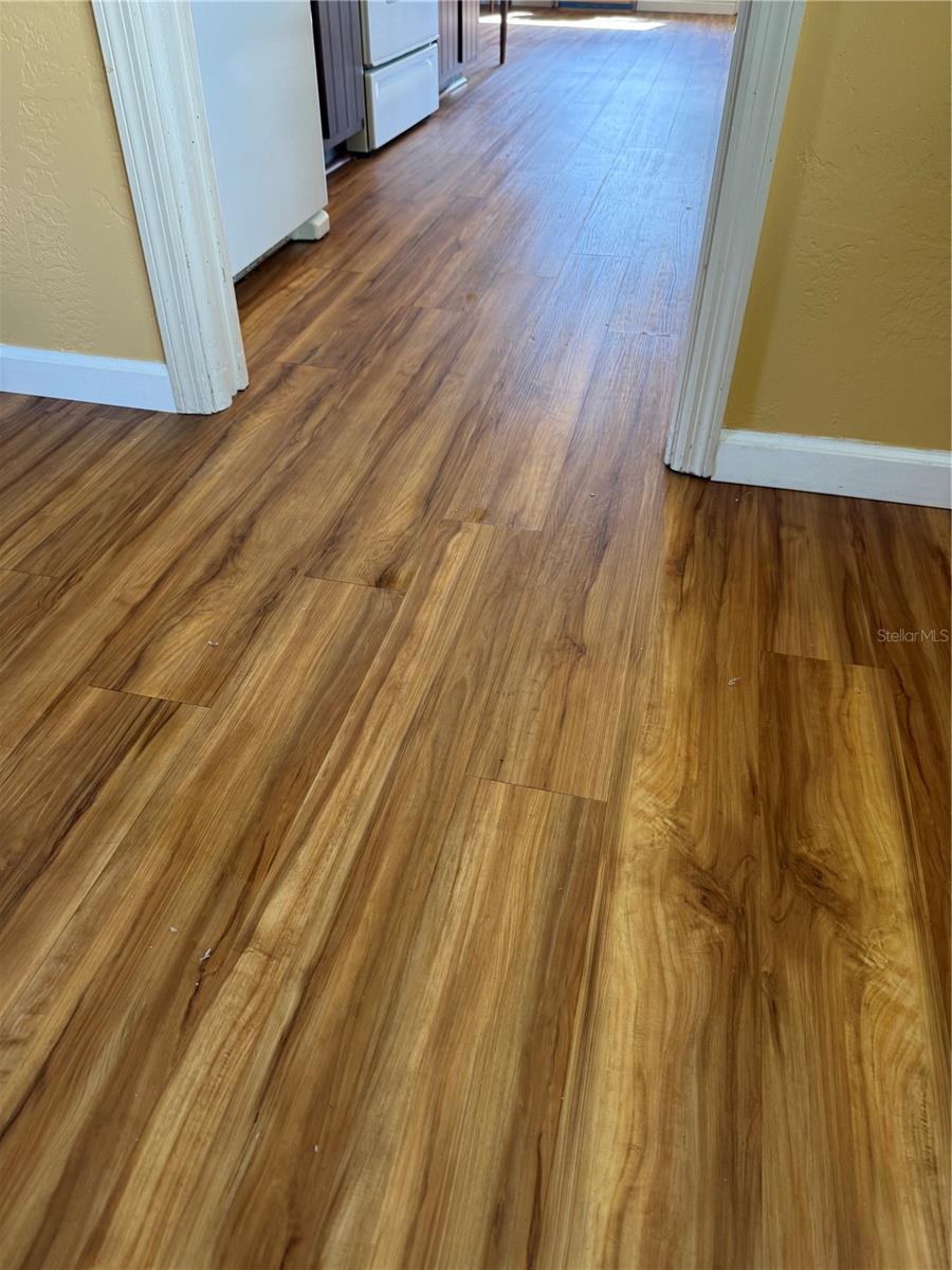 Image 5 of 23 For 34 Wisteria Drive