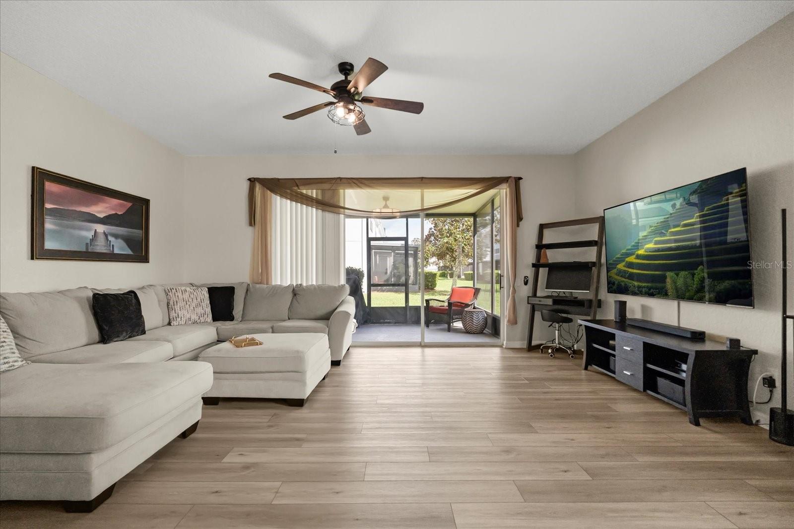 Image 4 of 31 For 15019 Bellinkoff Lane