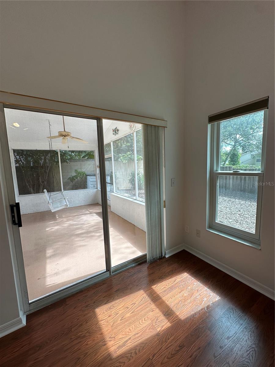 Image 13 of 34 For 310 Tangerine Street