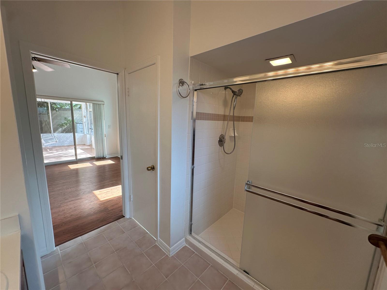 Image 15 of 34 For 310 Tangerine Street