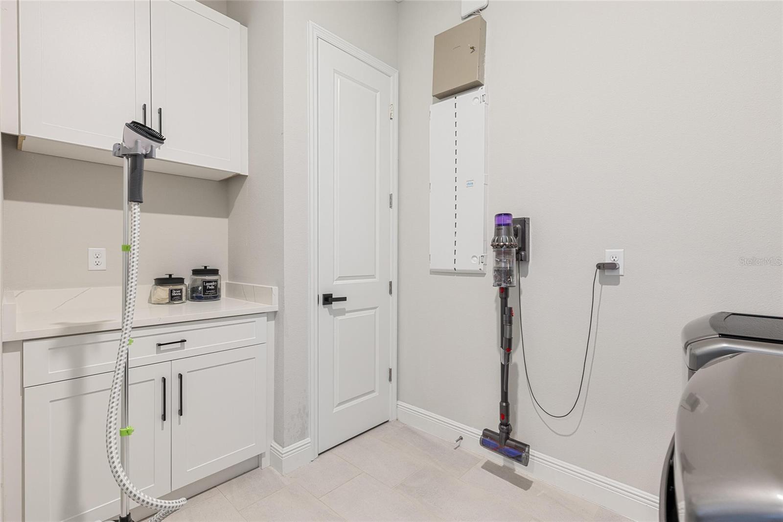 Image 34 of 47 For 6515 Quest Street