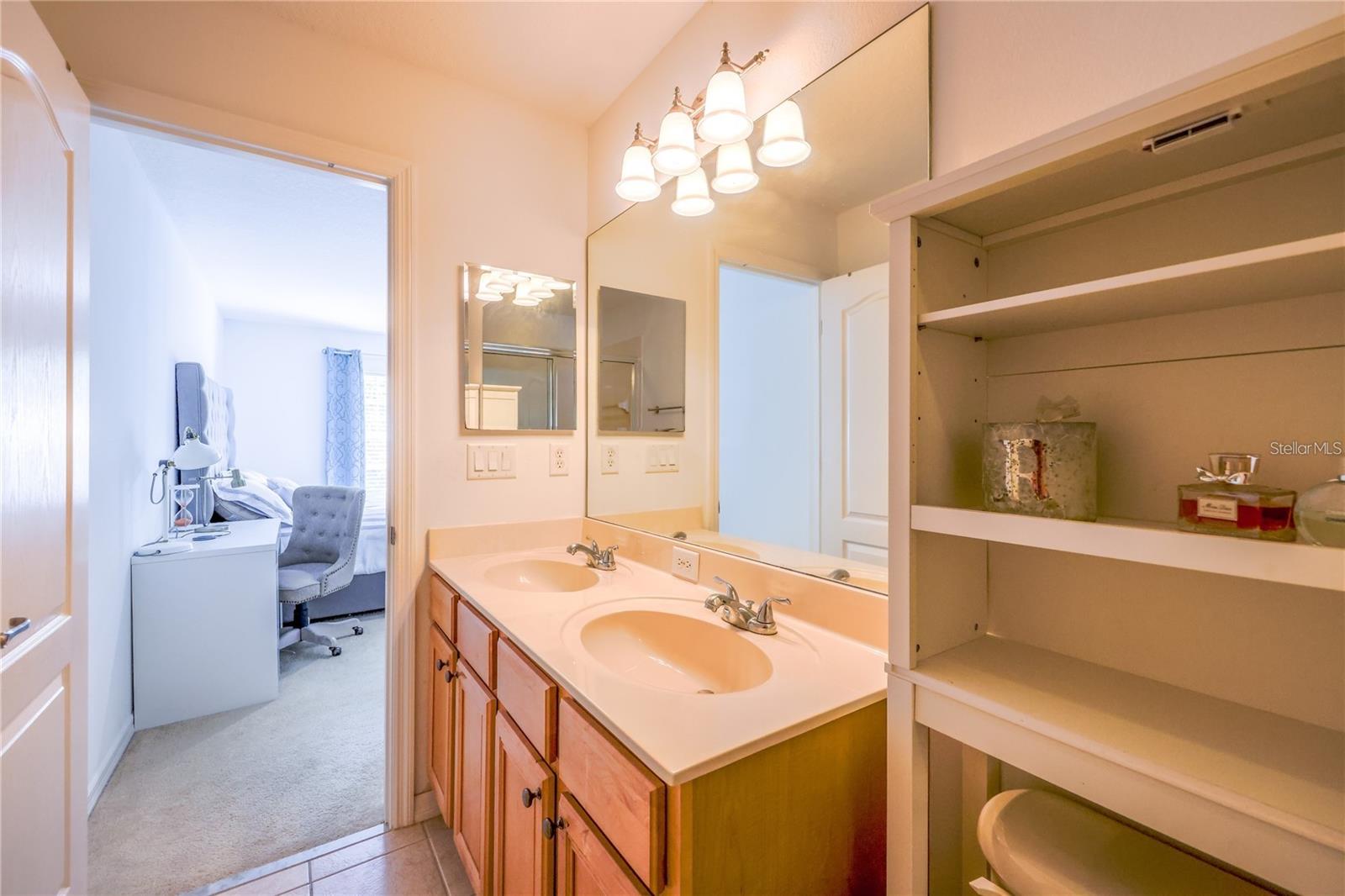 Image 24 of 44 For 14128 Avenue Of The Groves