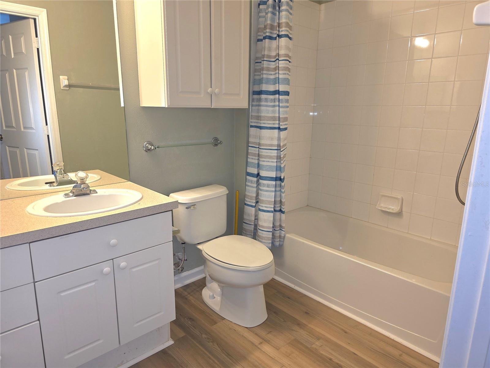 Image 13 of 21 For 2307 Butterfly Palm Way 201