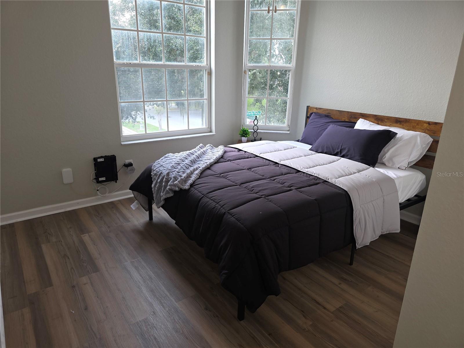 Image 15 of 21 For 2307 Butterfly Palm Way 201