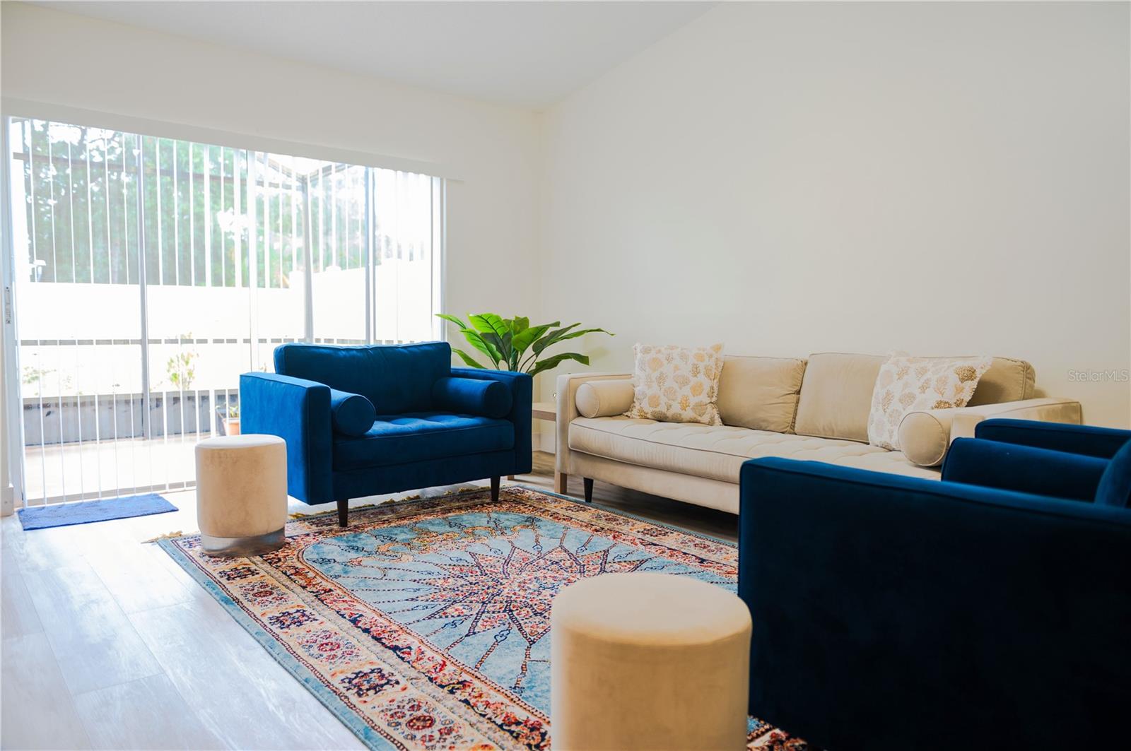 Image 15 of 26 For 4019 Meandering Court