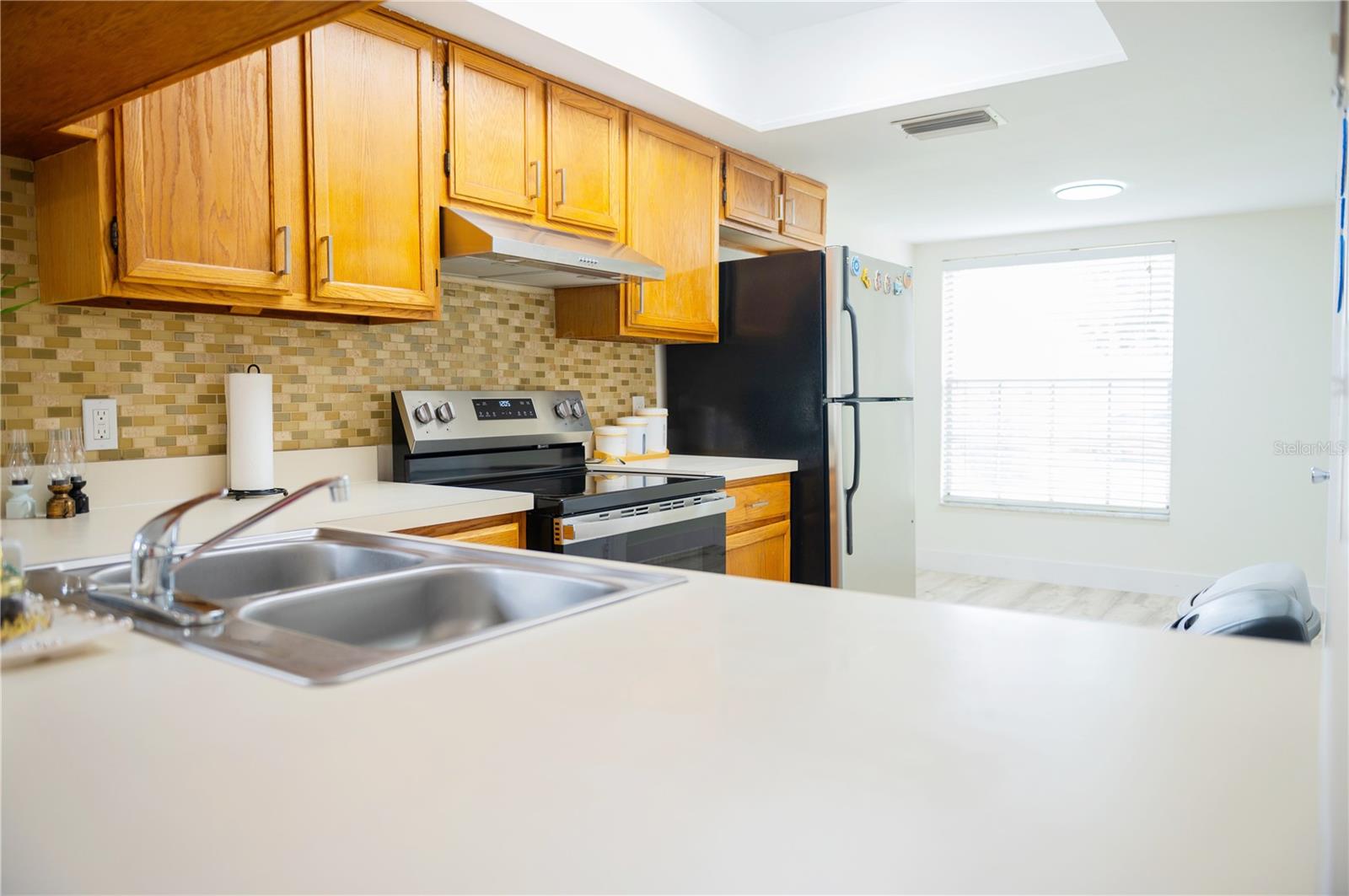 Image 6 of 26 For 4019 Meandering Court