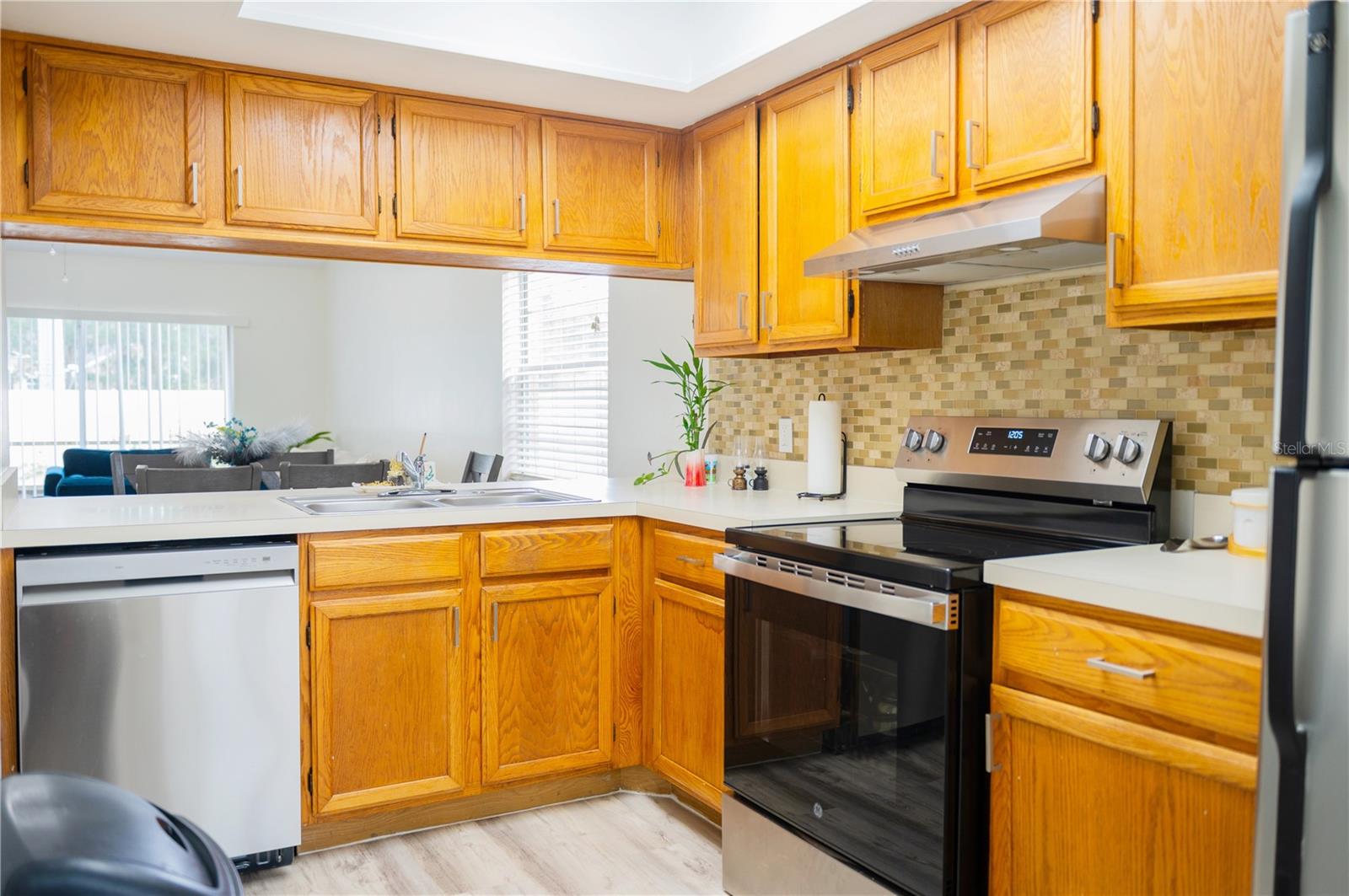 Image 9 of 26 For 4019 Meandering Court