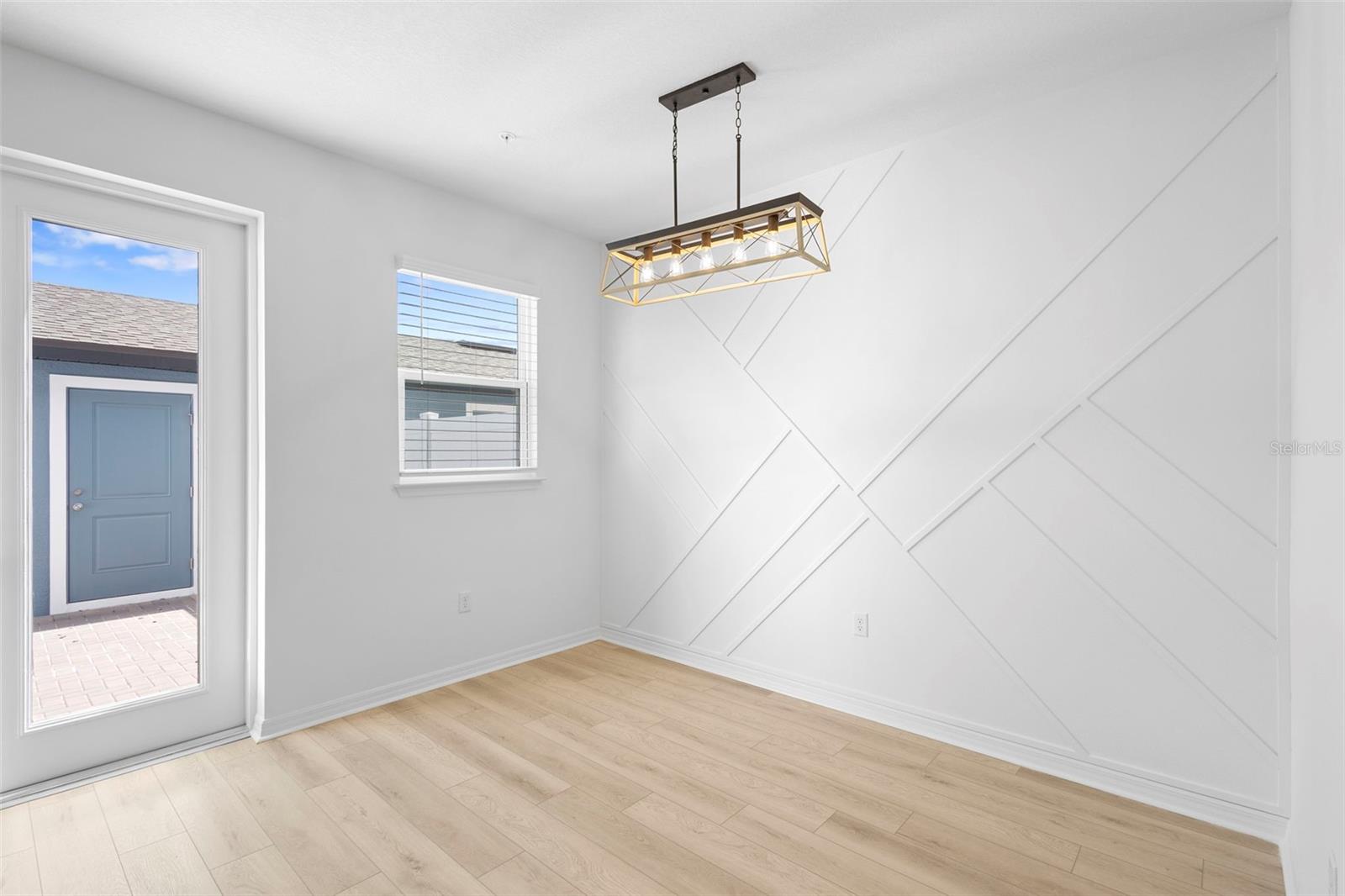 Image 20 of 43 For 745 Mystic Gardens Drive