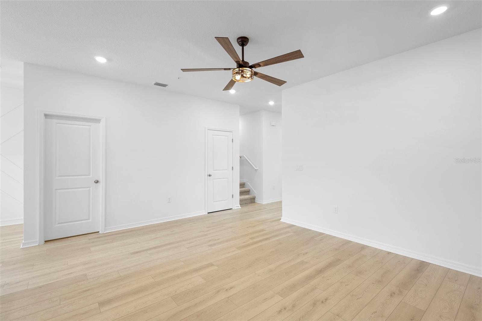 Image 7 of 43 For 745 Mystic Gardens Drive