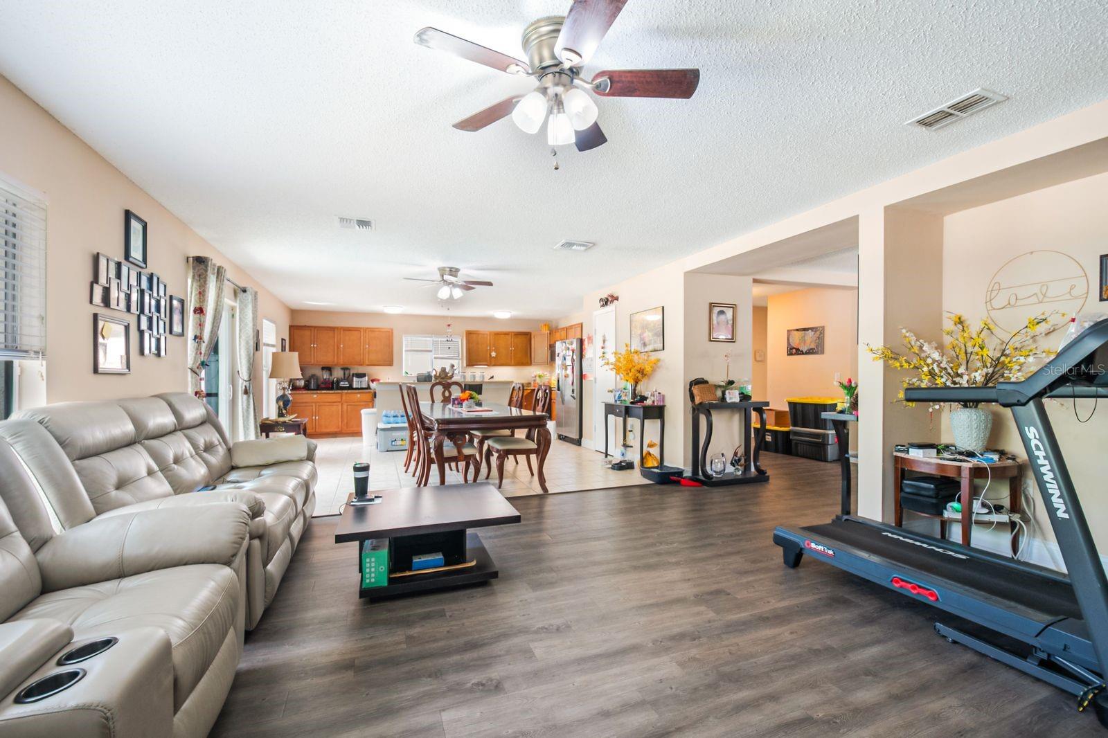 Image 10 of 32 For 3534 Warbler Way