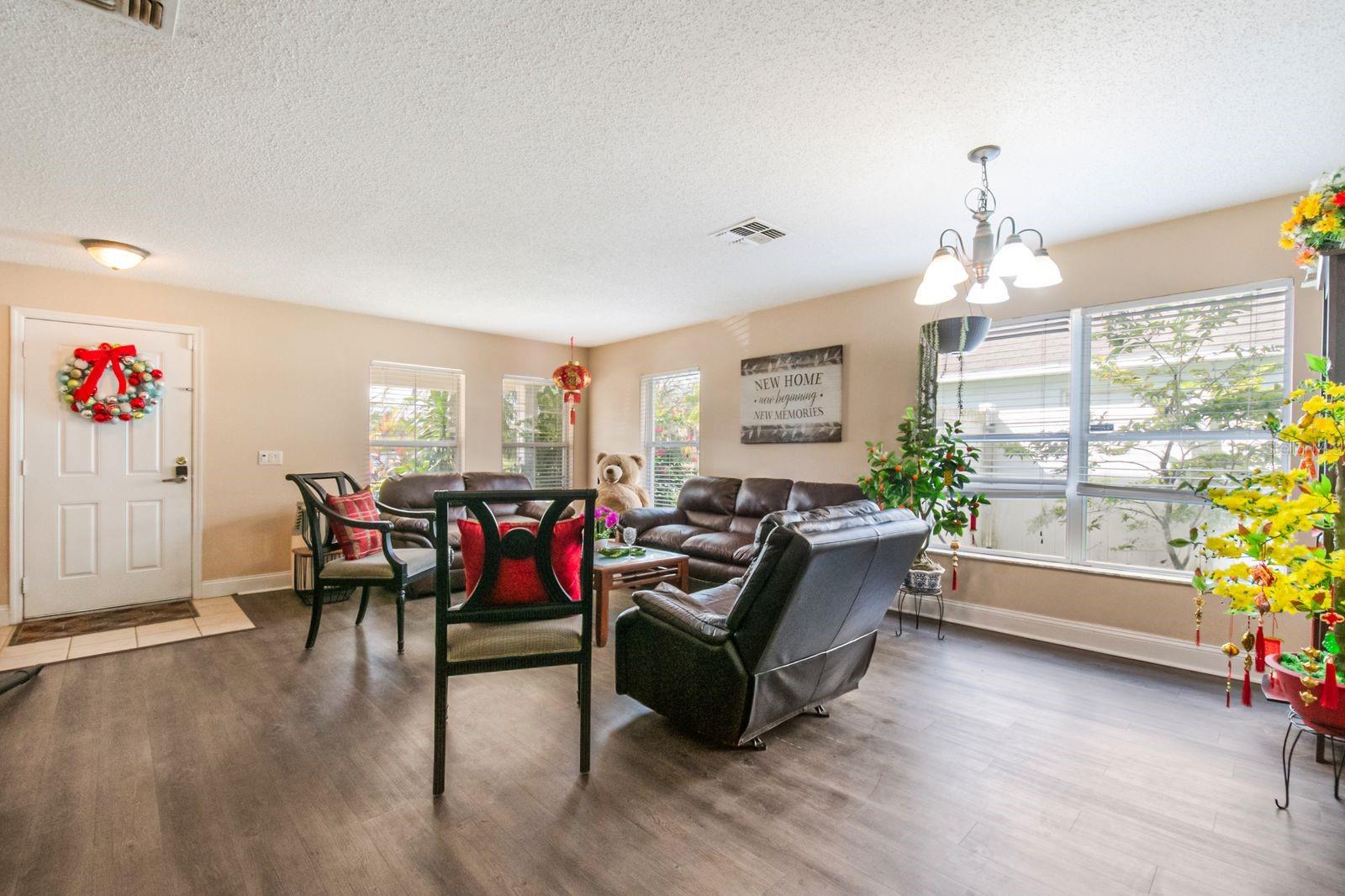 Image 5 of 32 For 3534 Warbler Way