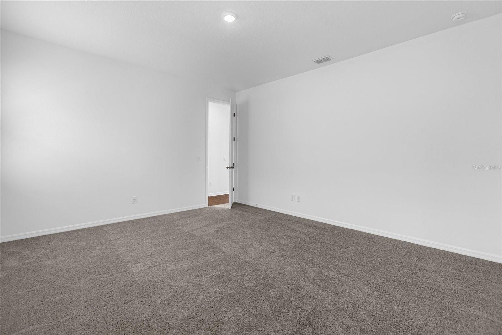 Image 24 of 29 For 2355 Lancashire Street