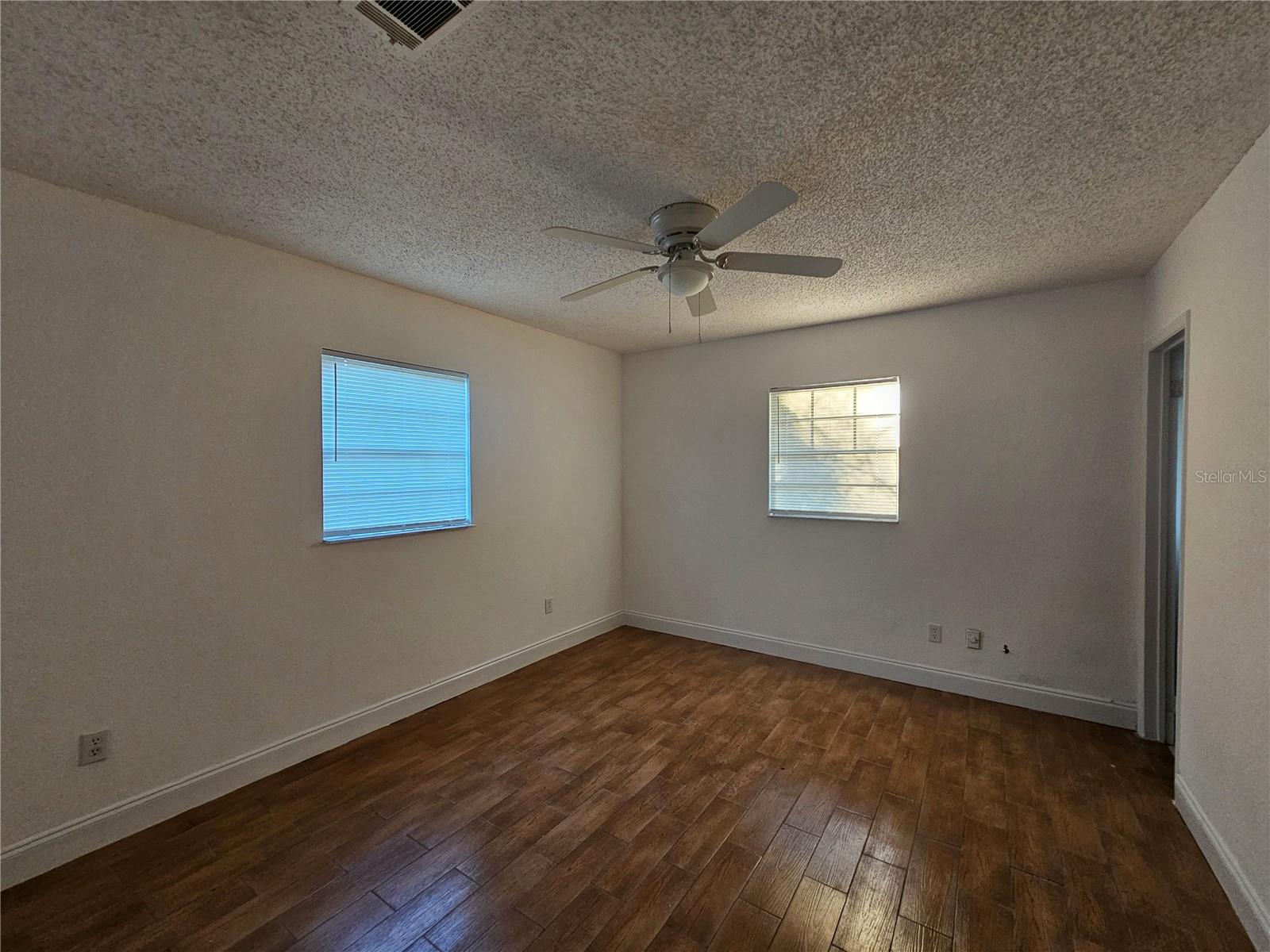 Image 15 of 20 For 158 Burns Avenue