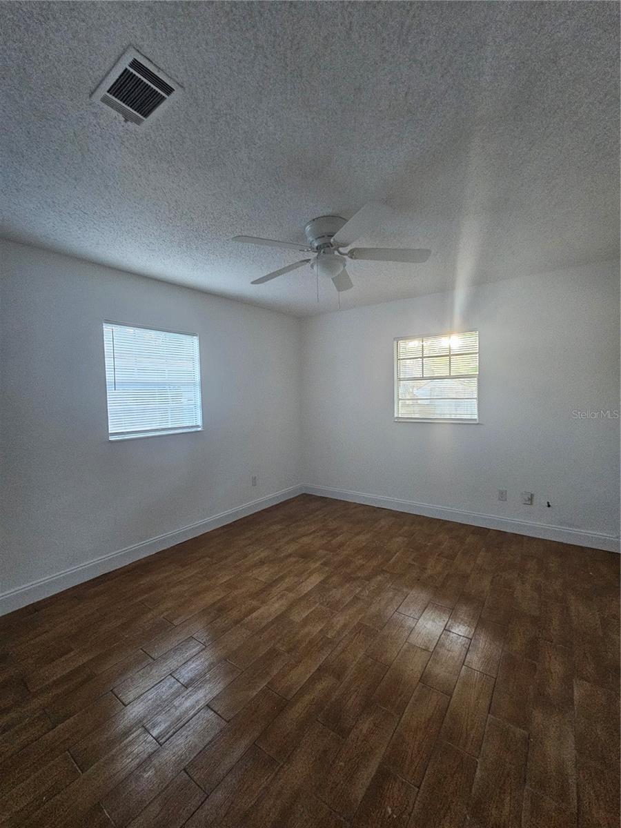 Image 17 of 20 For 158 Burns Avenue