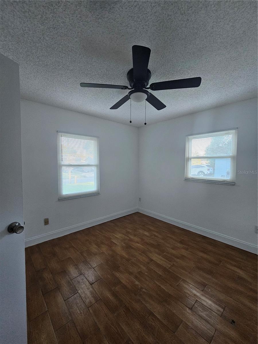 Image 18 of 20 For 158 Burns Avenue