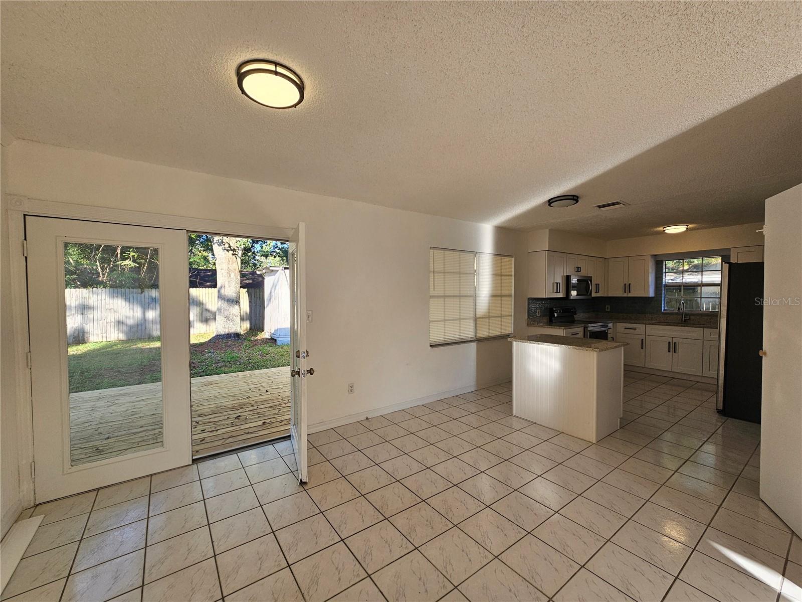 Image 4 of 20 For 158 Burns Avenue